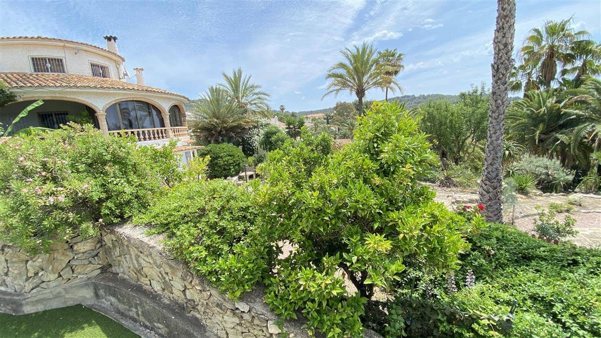 18 bedroom Villa for sale in Calpe / Calp with pool - € 1,995,000 (Ref: 9324484)