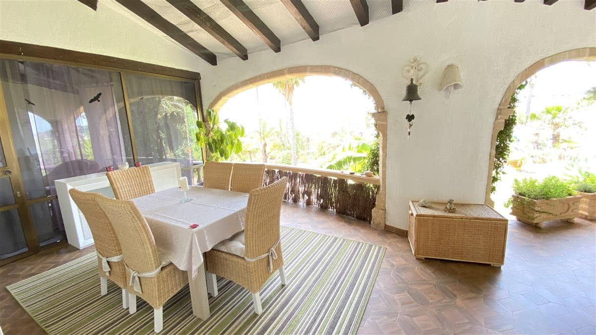 18 bedroom Villa for sale in Calpe / Calp with pool - € 1,995,000 (Ref: 9324484)