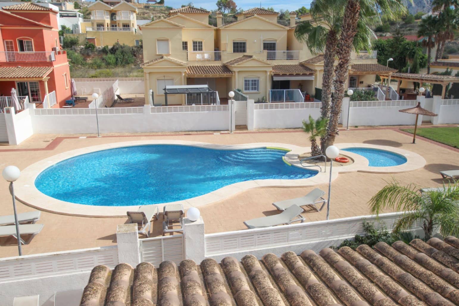 4 chambre Villa/Maison Semi-Mitoyenne à vendre à Calpe / Calp avec piscine garage - 549 000 € (Ref: 9324489)