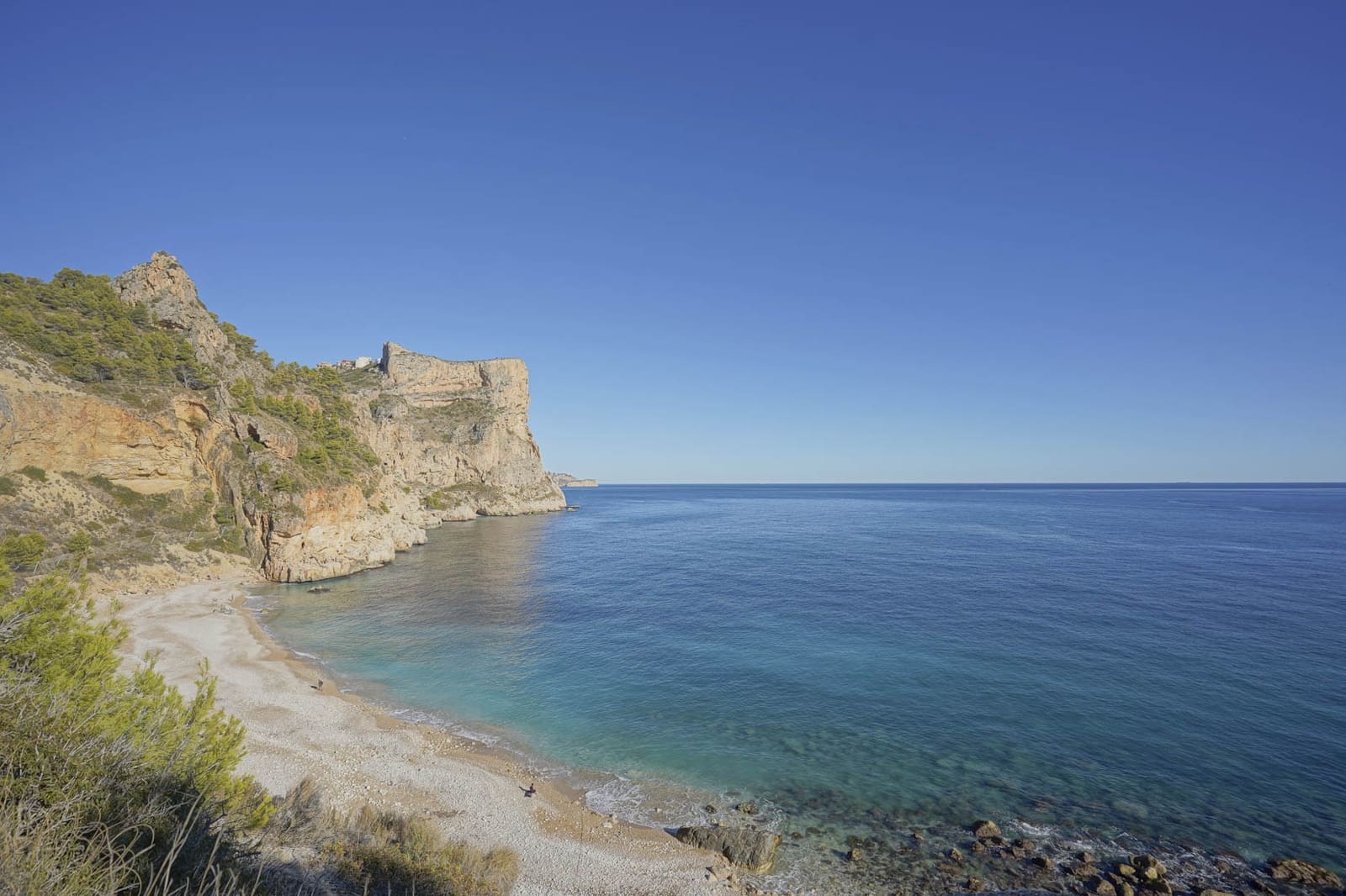 Hus til salgs i Benitachell / Benitatxell med svømmebasseng garasje - € 345 000 (Ref: 9324490)