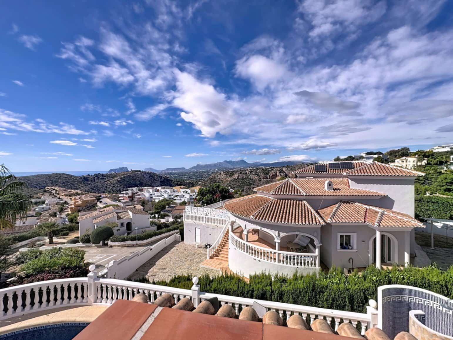 2 chambre Villa/Maison à vendre à Benitachell / Benitatxell avec piscine garage - 585 000 € (Ref: 9369013)