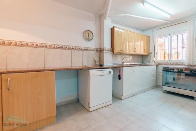 3 makuuhuone Omakotitalo myytävänä paikassa Albir, Alfaz del Pi / L'Alfàs del Pi mukana uima-altaan - 389 000 € (Ref: 9386125)