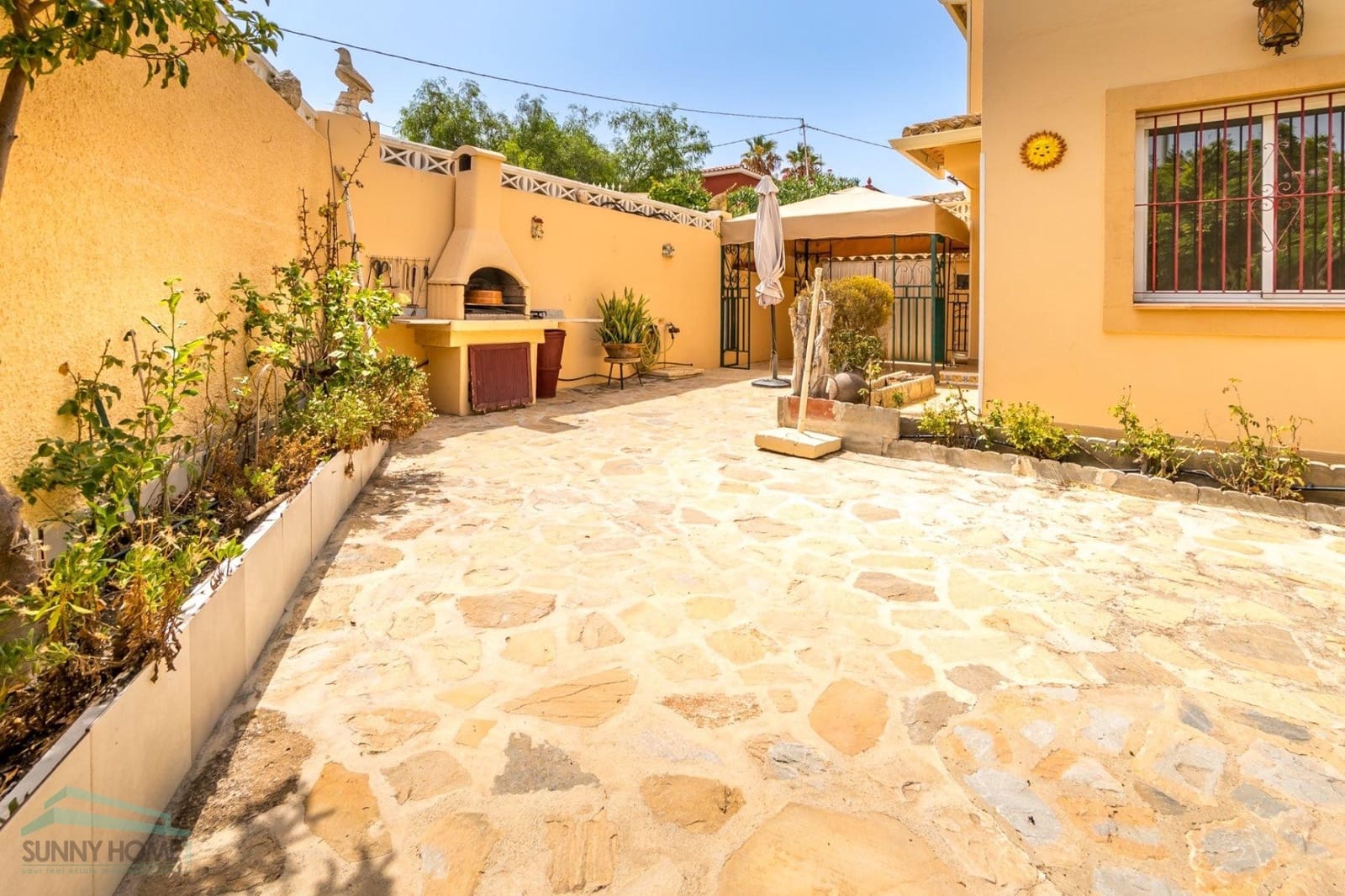 3 Zimmer Haus zu verkaufen in Albir mit Pool Garage - 389.000 € (Ref: 9386125)