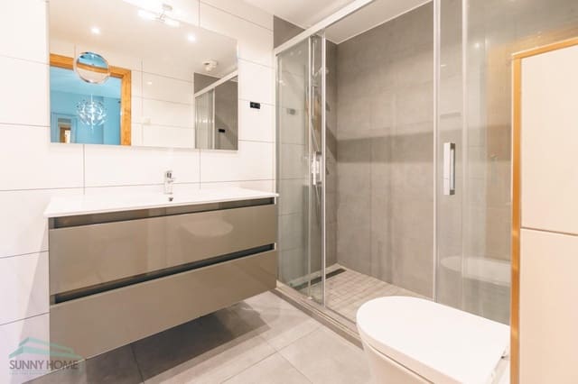 2 chambre Appartement à vendre à Albir, Alfaz del Pi / L'Alfàs del Pi avec piscine garage - 309 000 € (Ref: 9386126)