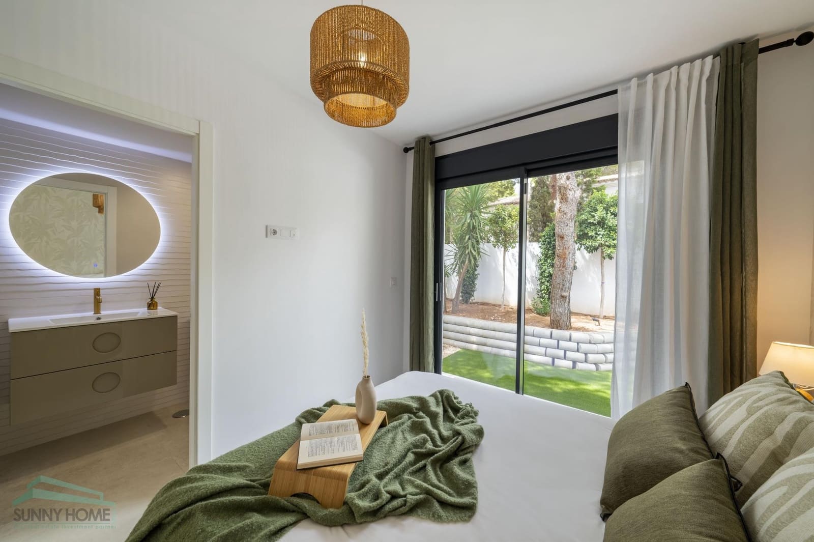 4 makuuhuone Huvila myytävänä paikassa Altea mukana 
autotalli - 1 450 000 € (Ref: 9411529)