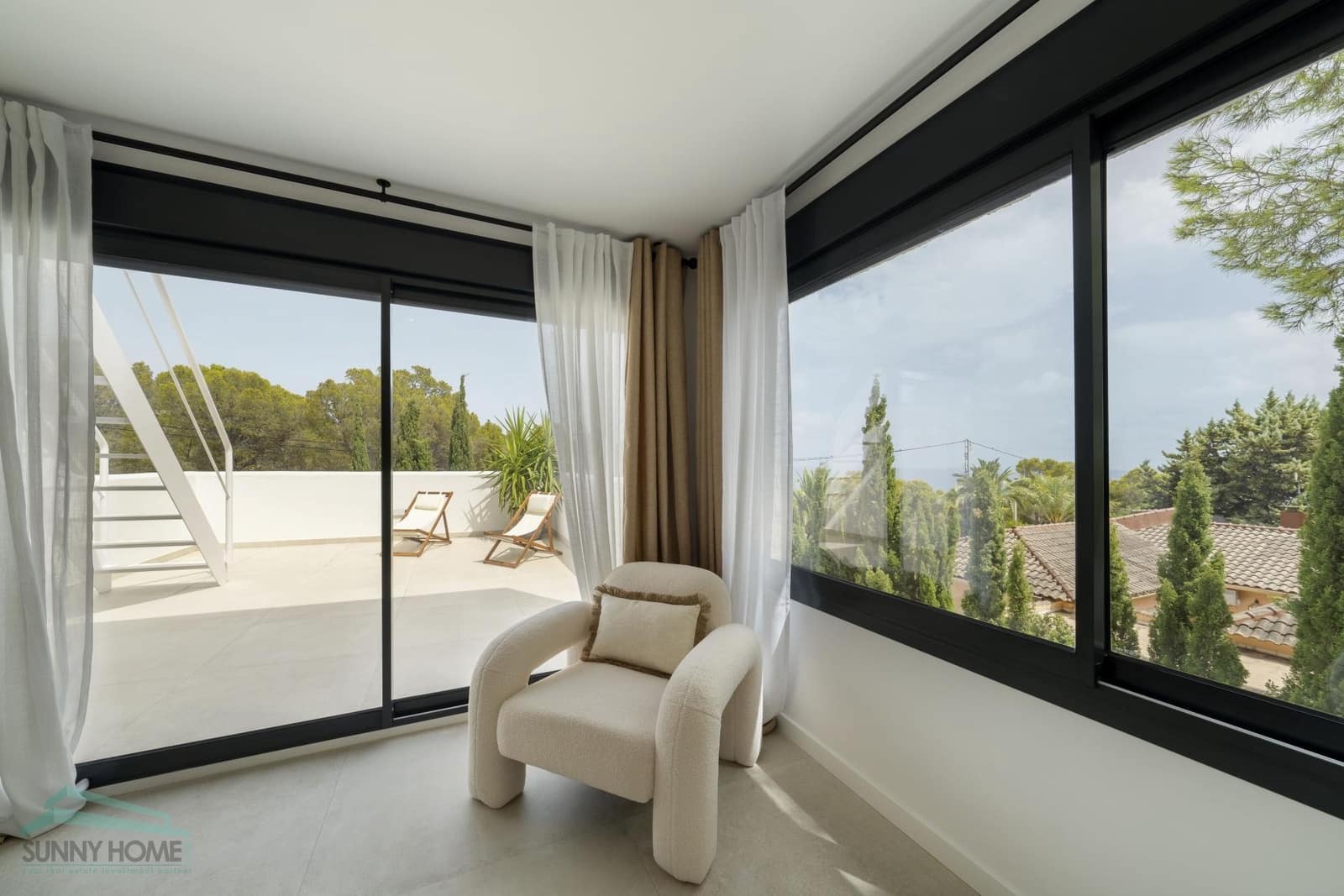 4 makuuhuone Huvila myytävänä paikassa Altea mukana 
autotalli - 1 450 000 € (Ref: 9411529)