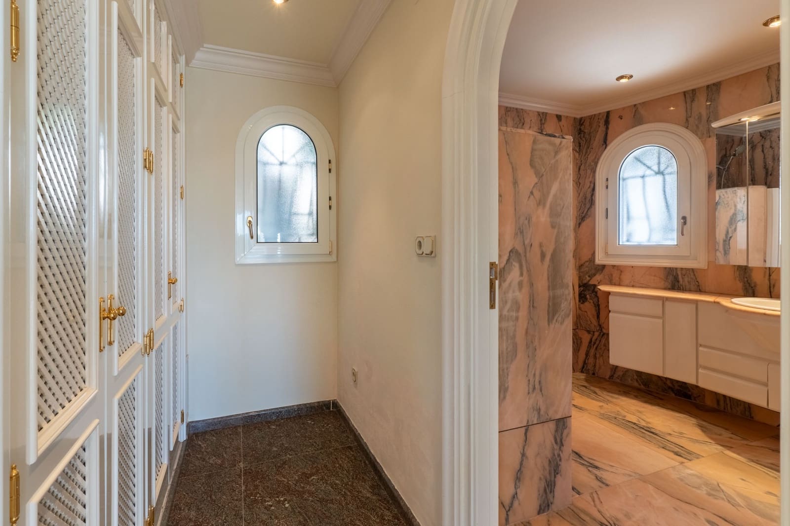 5 soverom Villa til salgs i Benissa med svømmebasseng garasje - € 1 990 000 (Ref: 9423950)