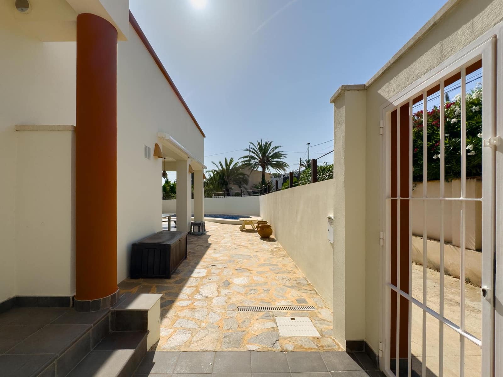 Chalet de 4 habitaciones en Albir en venta con garaje - 995.000 € (Ref: 9423953)
