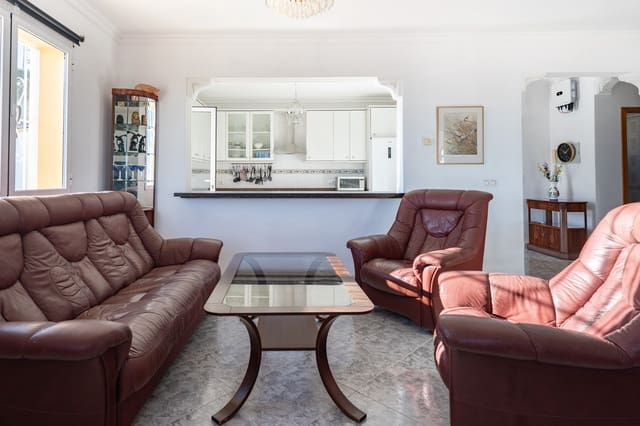 4 makuuhuone Huvila myytävänä paikassa Calpe / Calp mukana uima-altaan 
autotalli - 690 000 € (Ref: 9450368)