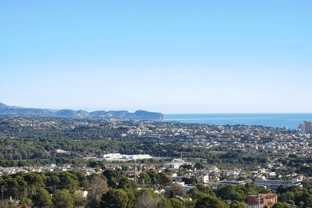 4 makuuhuone Huvila myytävänä paikassa Calpe / Calp mukana uima-altaan 
autotalli - 690 000 € (Ref: 9450368)