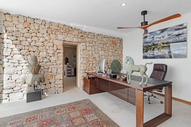 5 makuuhuone Huvila myytävänä paikassa Moraira, Teulada-Moraira mukana 
autotalli - 5 400 000 € (Ref: 9462874)