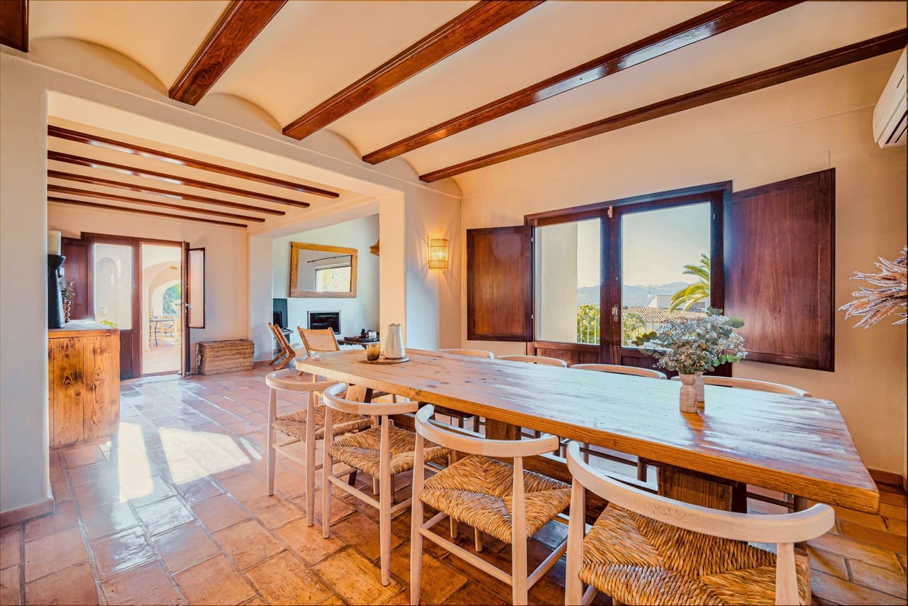 5 bedroom Villa for sale in Javea / Xabia with pool - € 1,395,000 (Ref: 9521926)