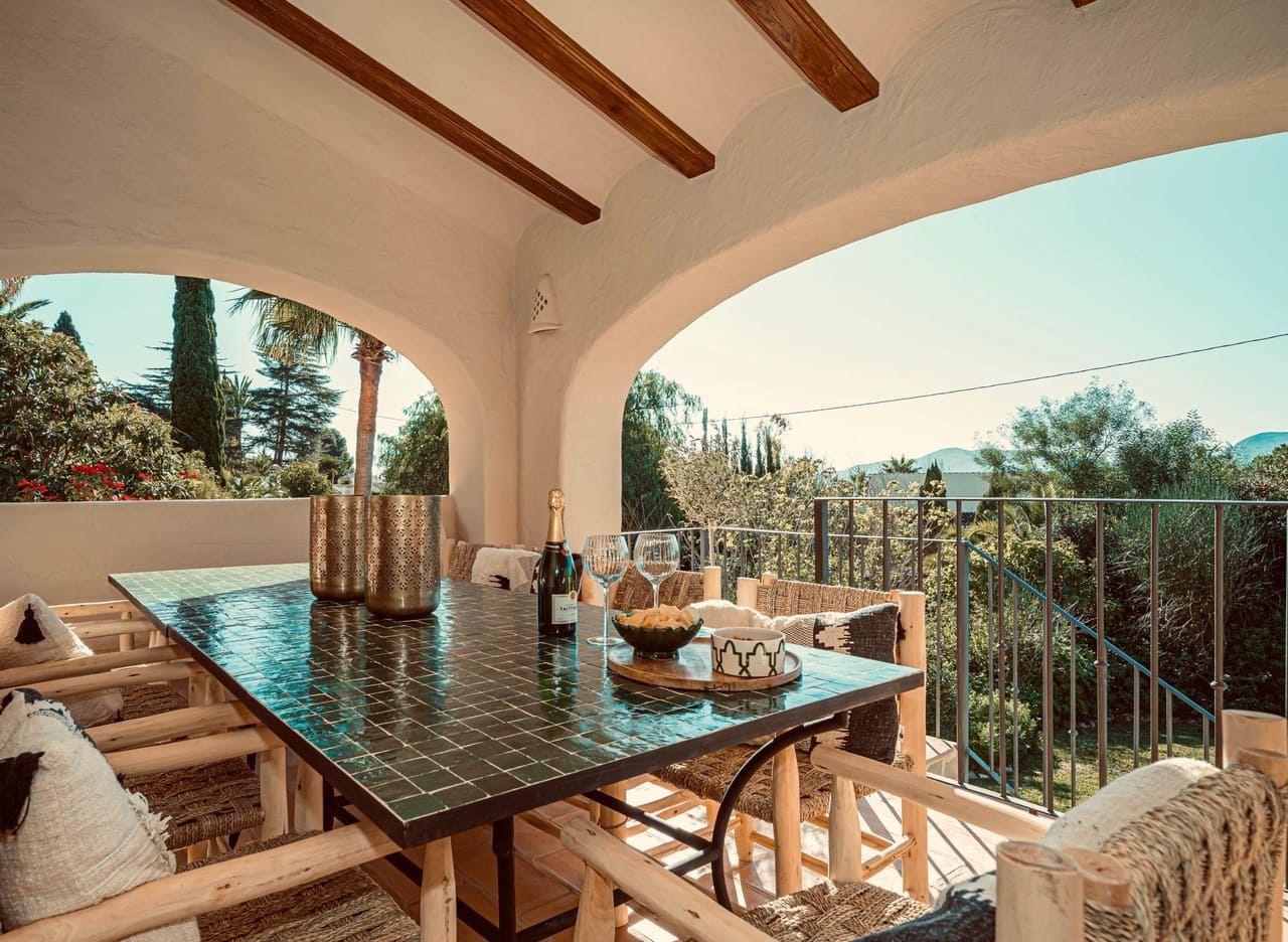 5 bedroom Villa for sale in Javea / Xabia with pool - € 1,395,000 (Ref: 9521926)