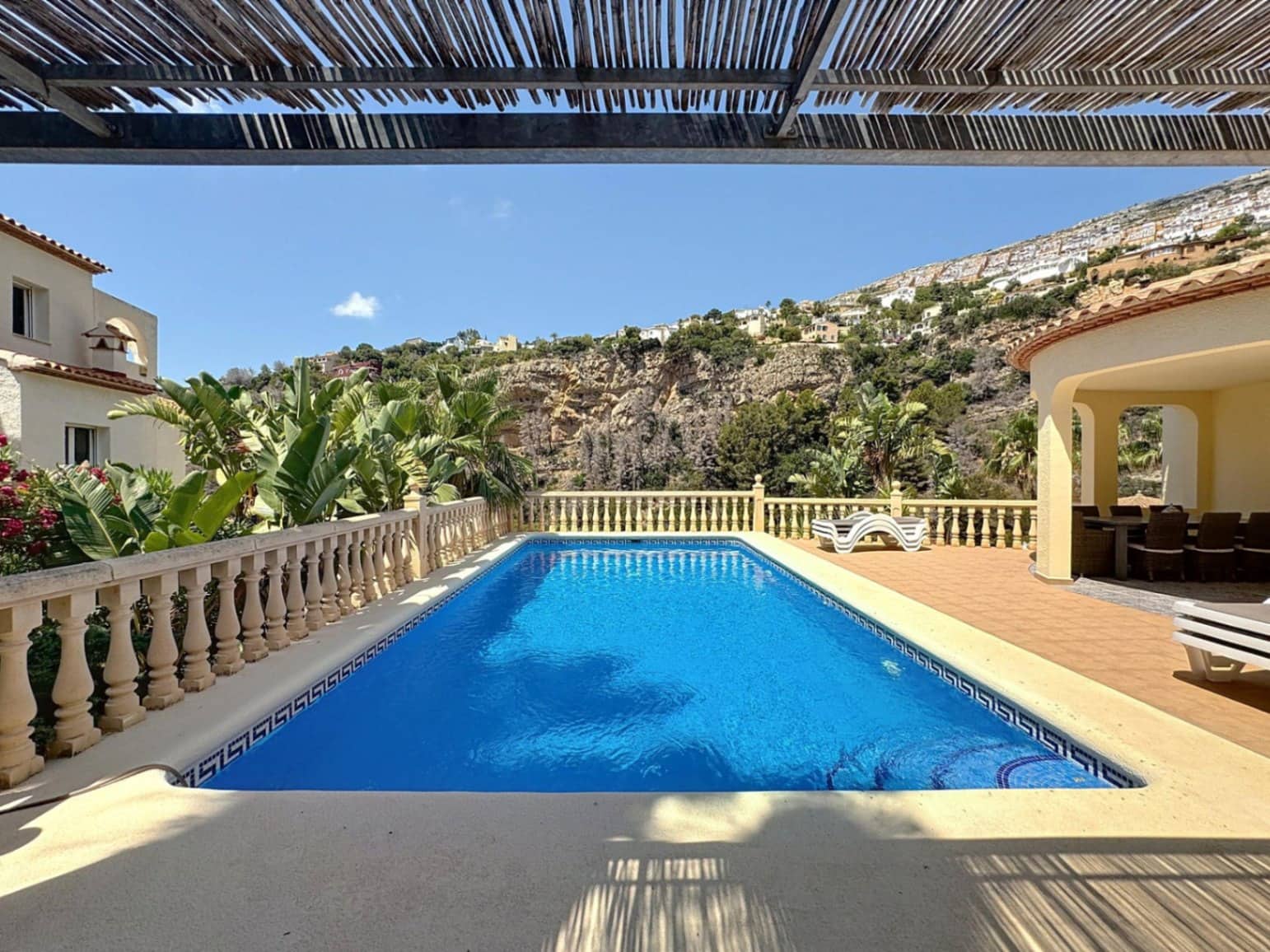 5 soveværelse Villa til salg i Benitachell / Benitatxell med swimmingpool garage - € 725.000 (Ref: 9521938)