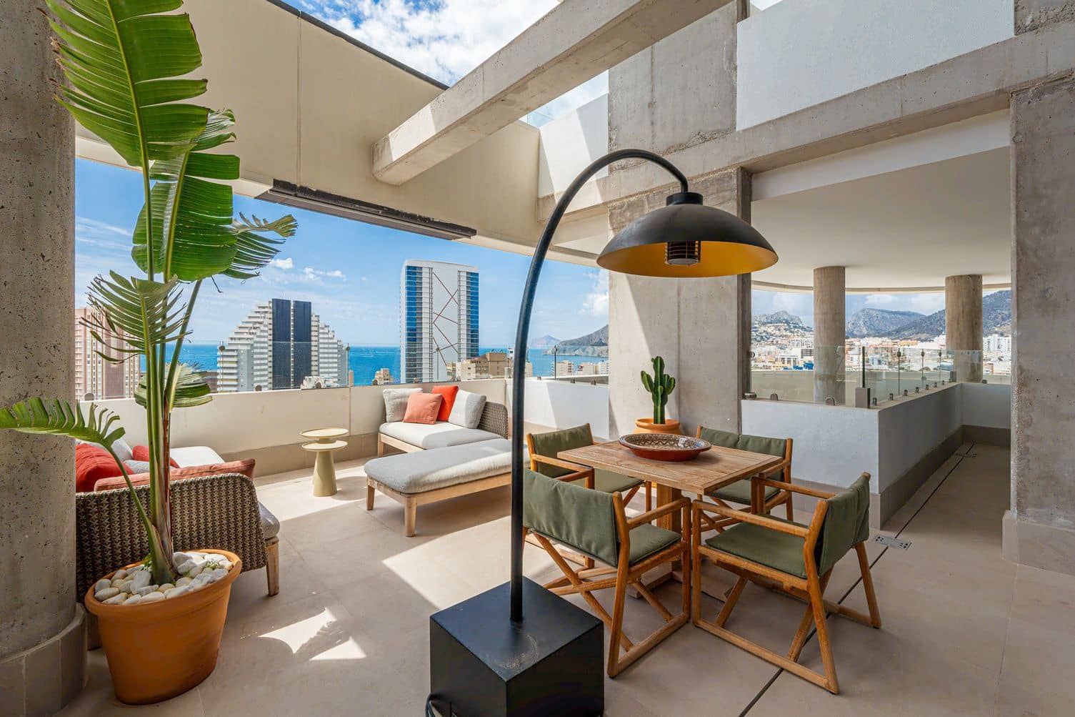 2 soveværelse Penthouse til salg i Calpe / Calp med swimmingpool garage - € 745.000 (Ref: 9521939)