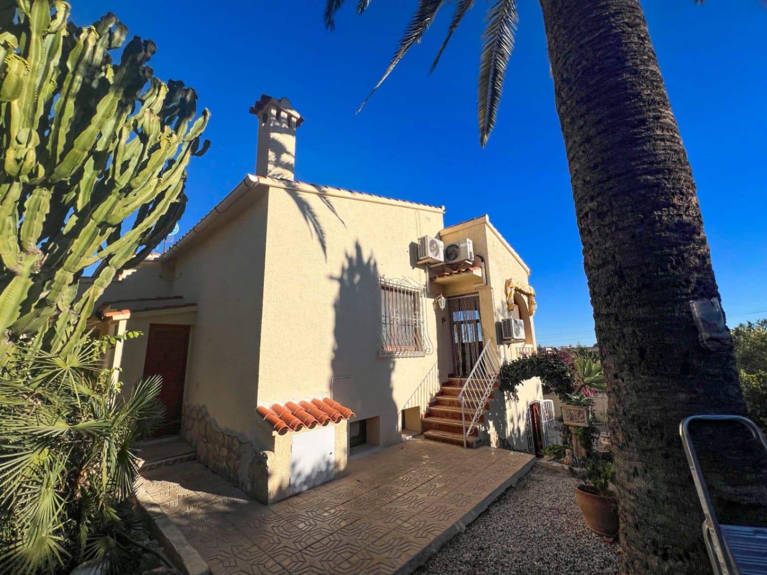 3 quarto Moradia para venda em Calpe / Calp com piscina garagem - 490 000 € (Ref: 9521941)