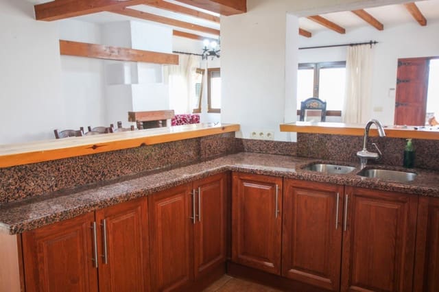 4 quarto Moradia para venda em Altea com piscina garagem - 590 000 € (Ref: 9521949)