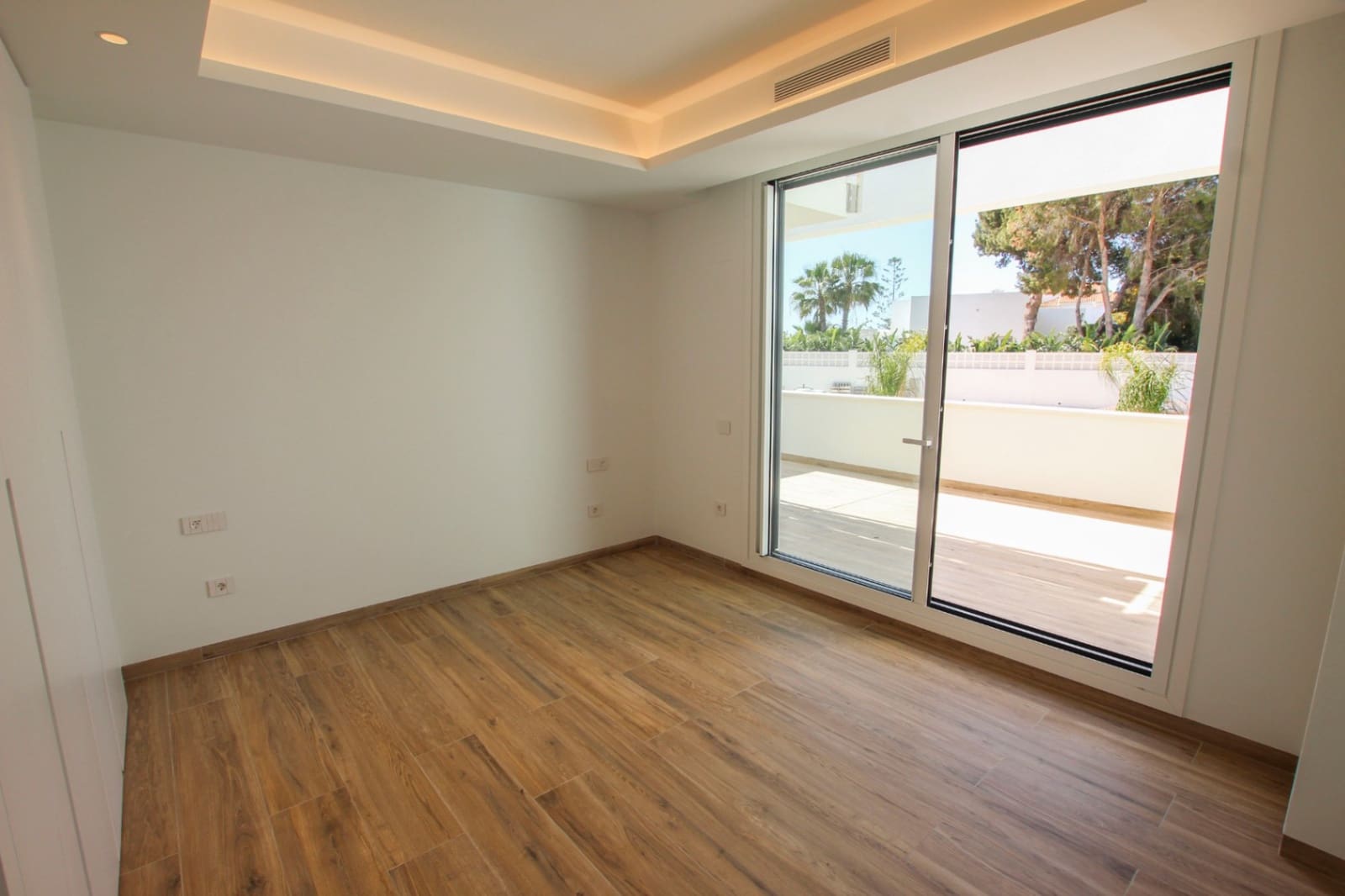 4 soveværelse Villa til salg i Benissa med swimmingpool garage - € 2.260.000 (Ref: 9521951)