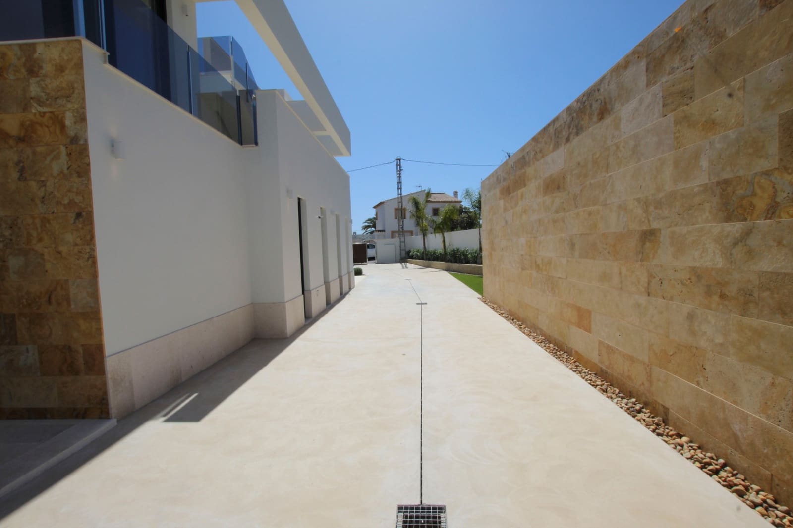 4 soveværelse Villa til salg i Benissa med swimmingpool garage - € 2.260.000 (Ref: 9521951)