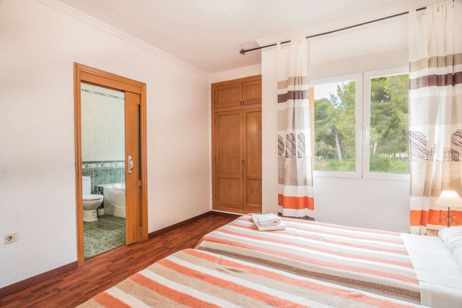 12 soveværelse Villa til salg i Calpe / Calp med swimmingpool - € 1.260.000 (Ref: 9528946)