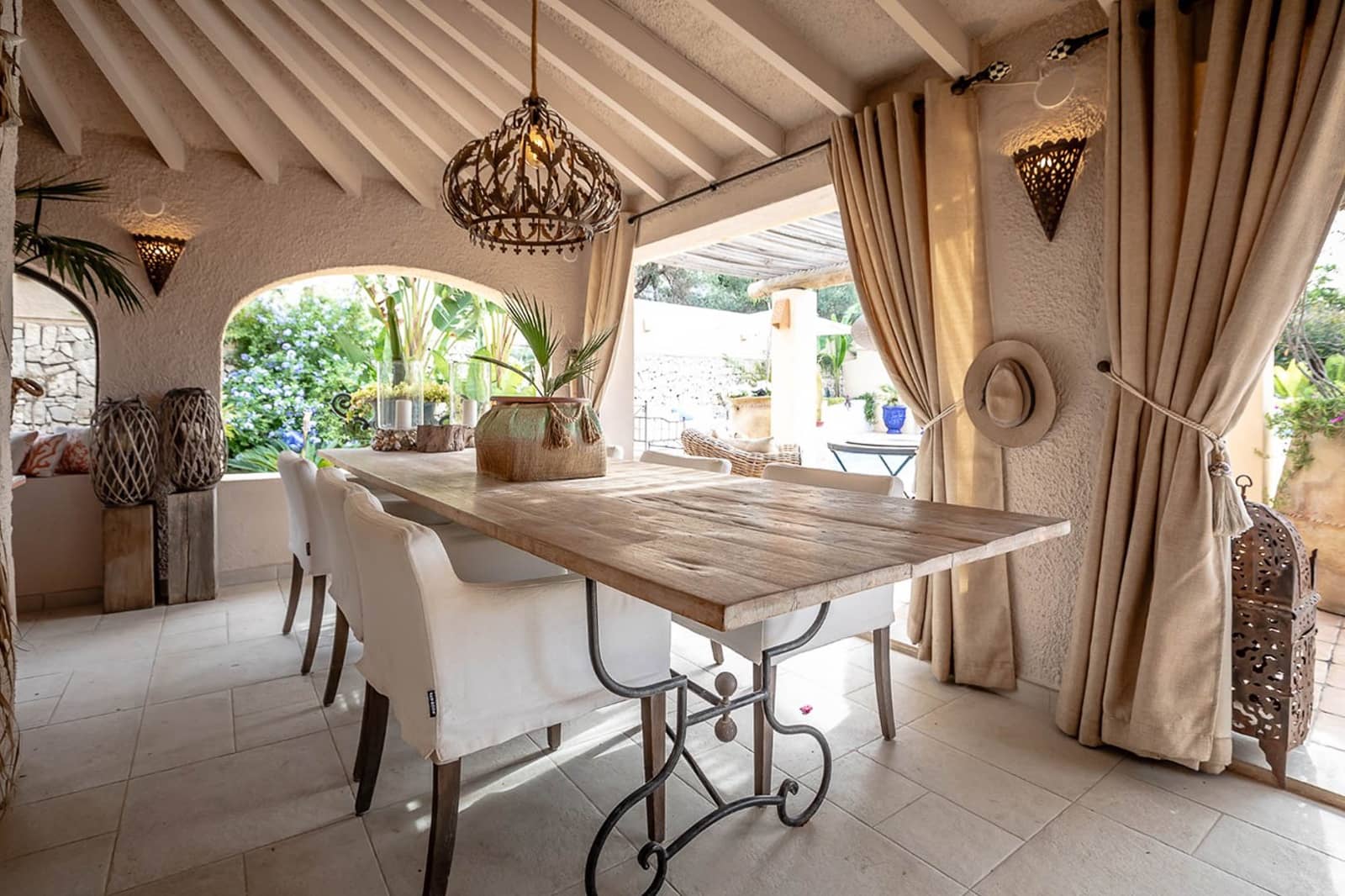 Chalet de 2 habitaciones en Moraira en venta con piscina - 680.000 € (Ref: 9534522)