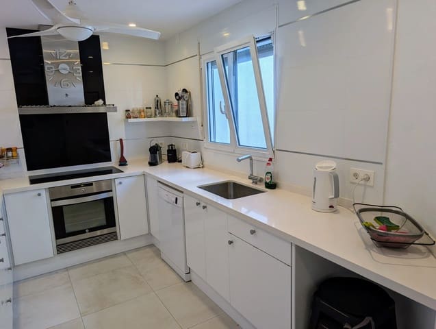 4 soveværelse Villa til salg i Benissa med swimmingpool garage - € 599.500 (Ref: 9552402)