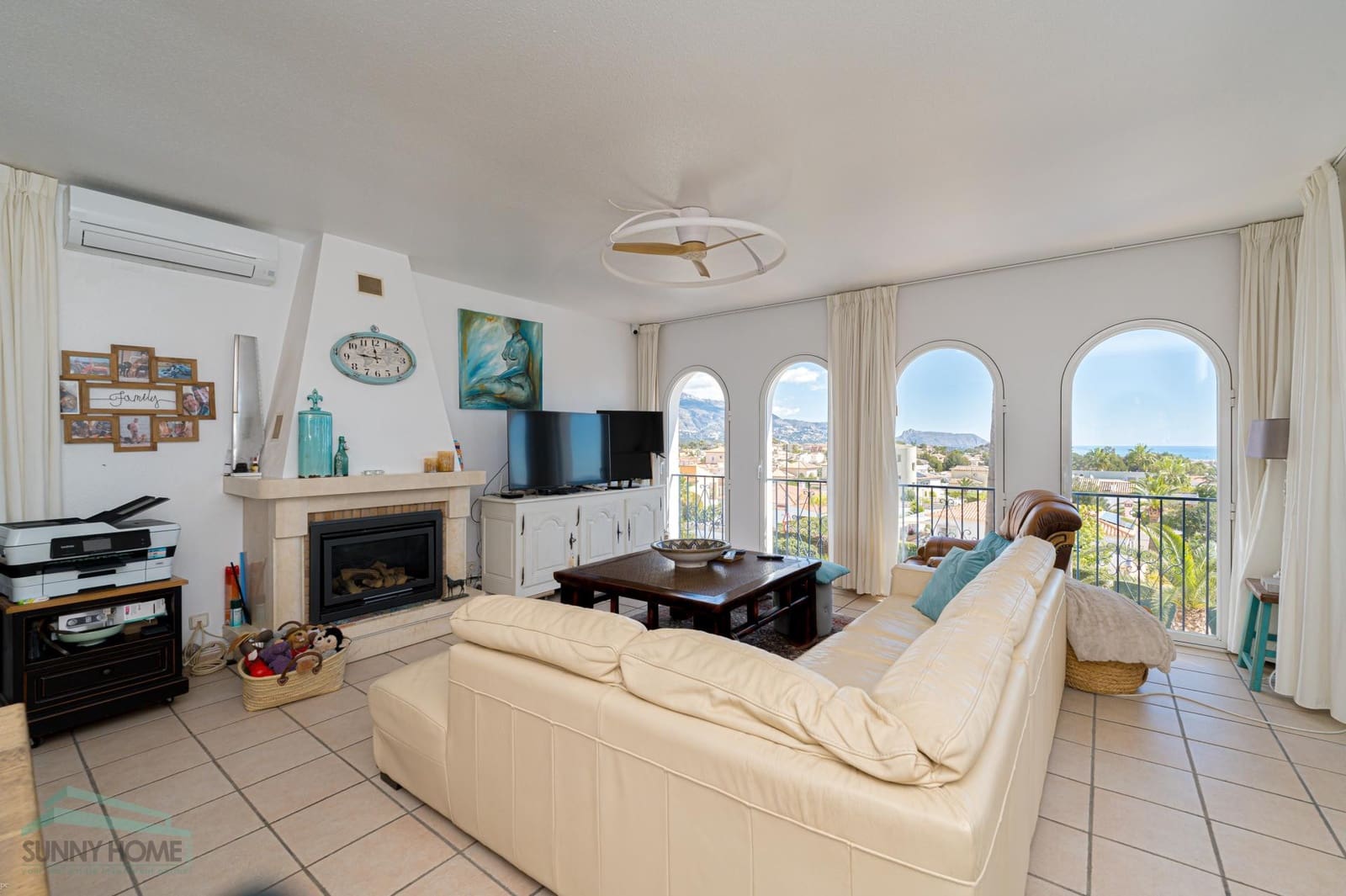 5 bedroom Villa for sale in La Nucia with garage - € 590,000 (Ref: 9558033)