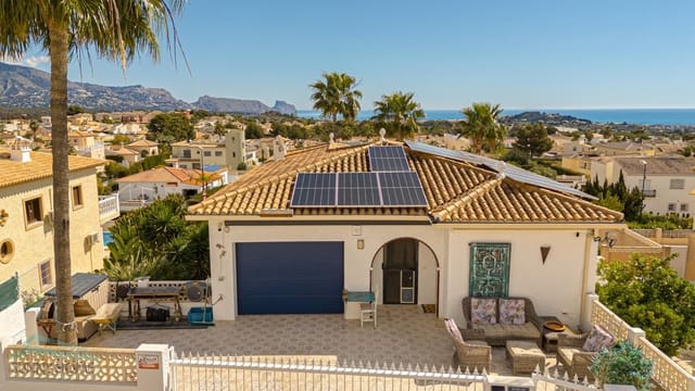 5 soveværelse Villa til salg i La Nucia med garage - € 590.000 (Ref: 9558033)