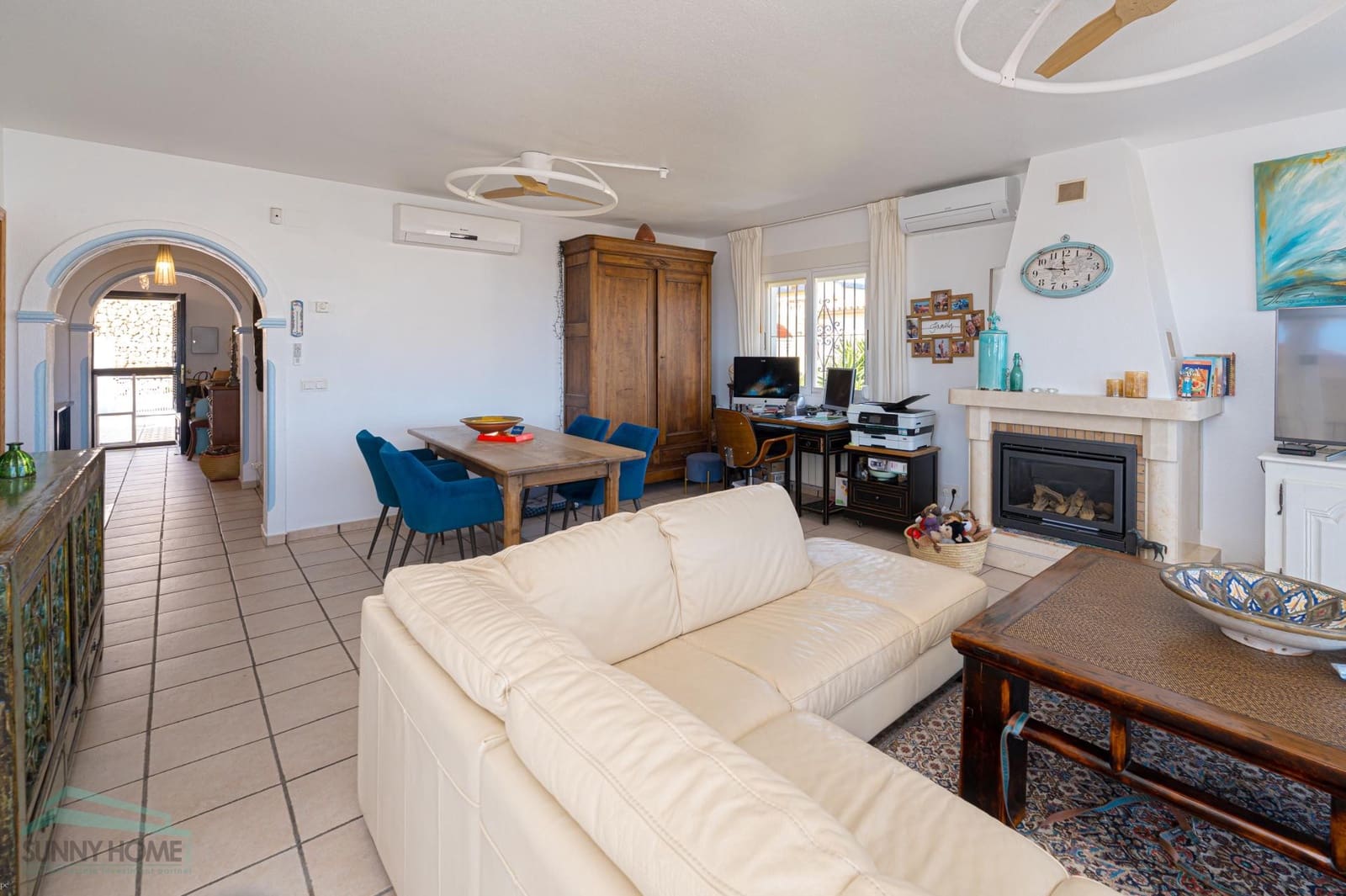 5 bedroom Villa for sale in La Nucia with garage - € 590,000 (Ref: 9558033)