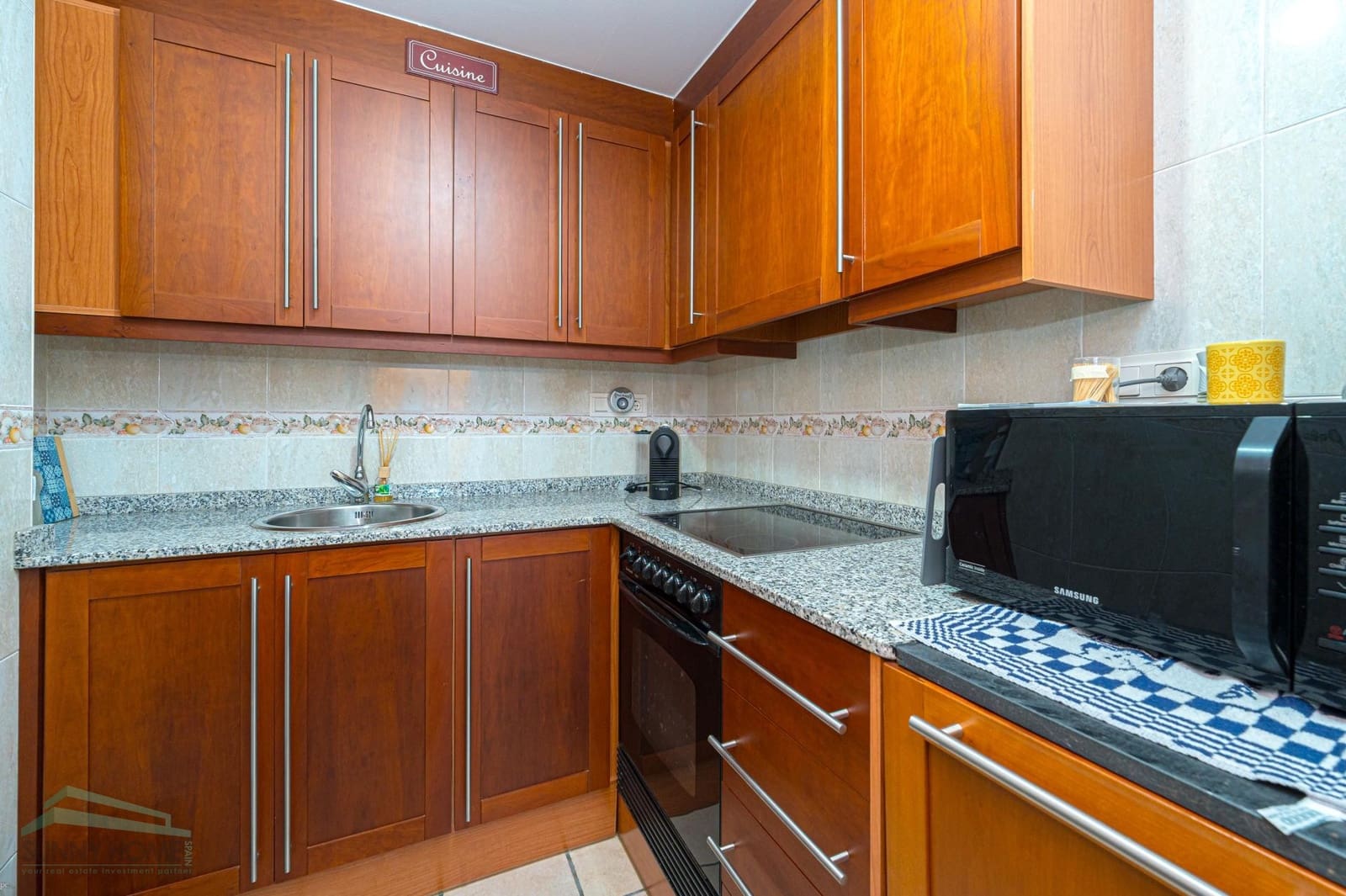 5 bedroom Villa for sale in La Nucia with garage - € 590,000 (Ref: 9558033)