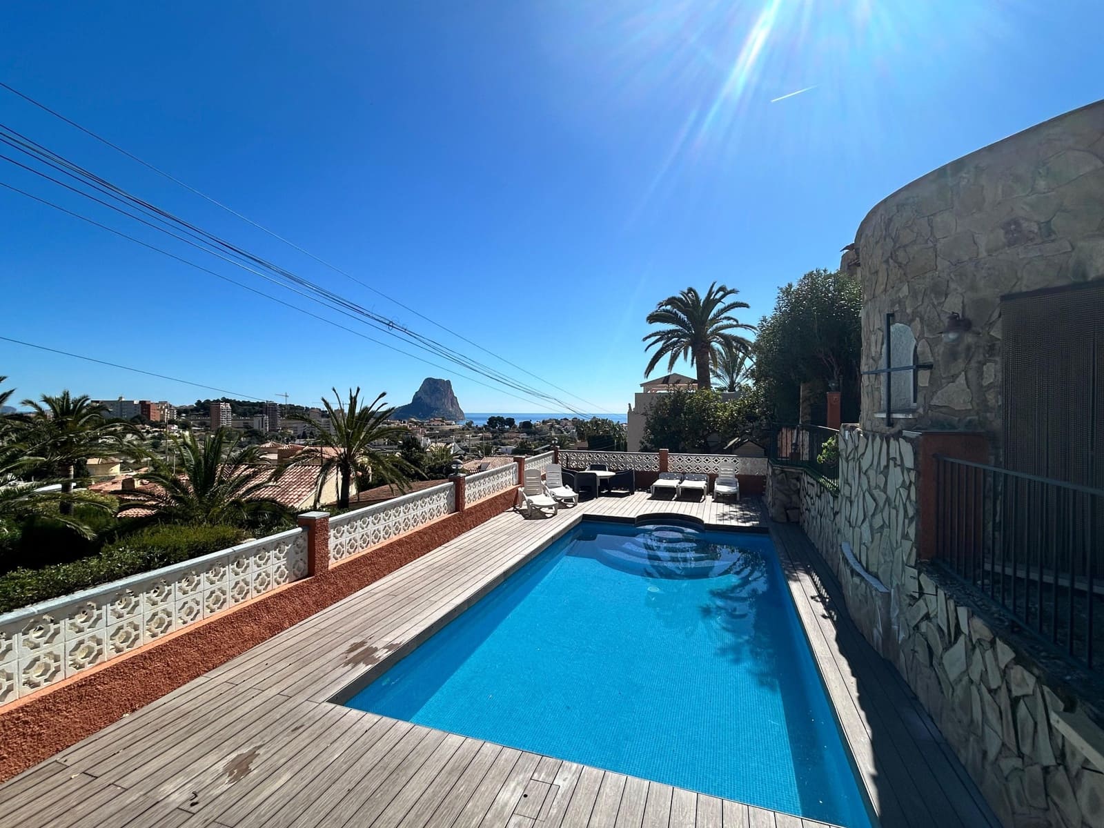 6 bedroom Villa for sale in Calpe / Calp with pool - € 845,000 (Ref: 9578980)