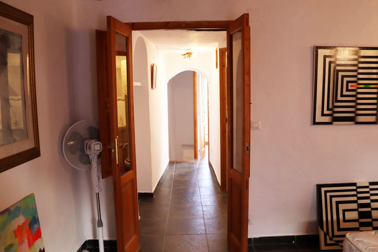 3 makuuhuone Omakotitalo myytävänä paikassa Jalon / Xalo - 215 000 € (Ref: 9585059)