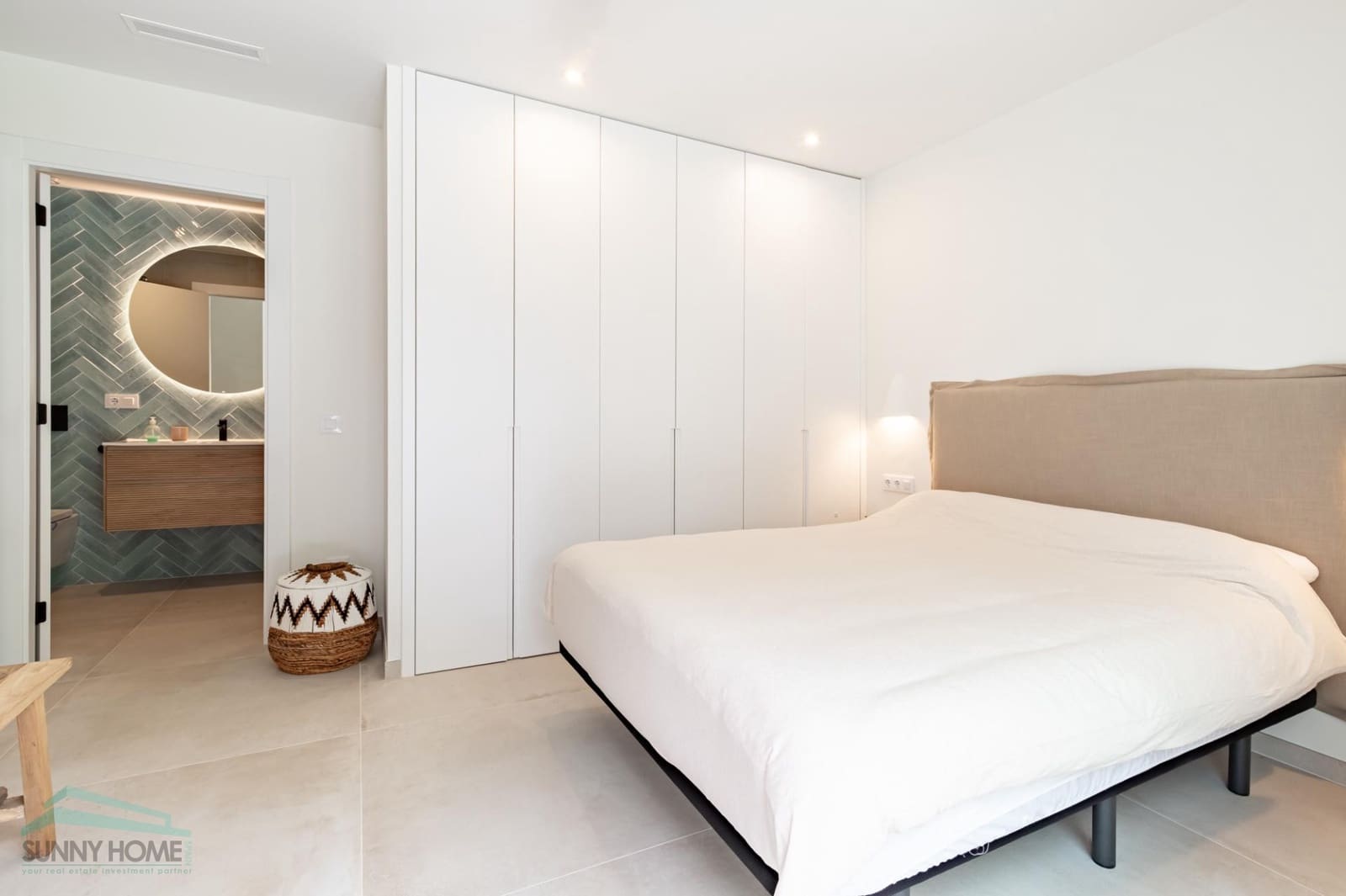 3 bedroom Villa for sale in Benissa - € 1,095,000 (Ref: 9596783)