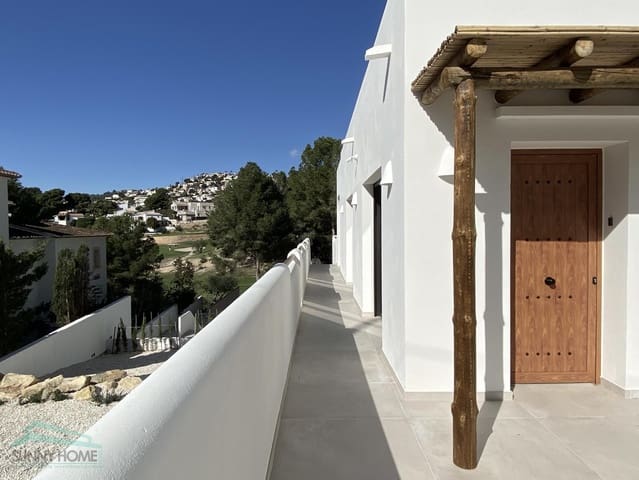 3 bedroom Villa for sale in Benissa - € 1,095,000 (Ref: 9596783)