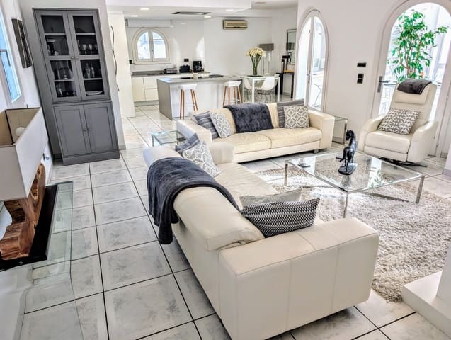 3 sovrum Villa till salu i Moraira, Teulada-Moraira med pool garage - 1 100 000 € (Ref: 9618154)