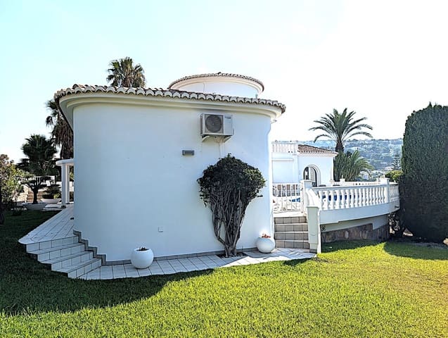 3 makuuhuone Huvila myytävänä paikassa Moraira, Teulada-Moraira mukana uima-altaan 
autotalli - 1 100 000 € (Ref: 9618154)