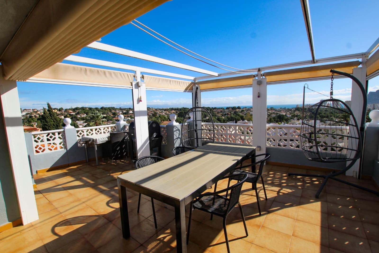 3 sovrum Villa till salu i Calpe / Calp med pool - 540 000 € (Ref: 9628444)