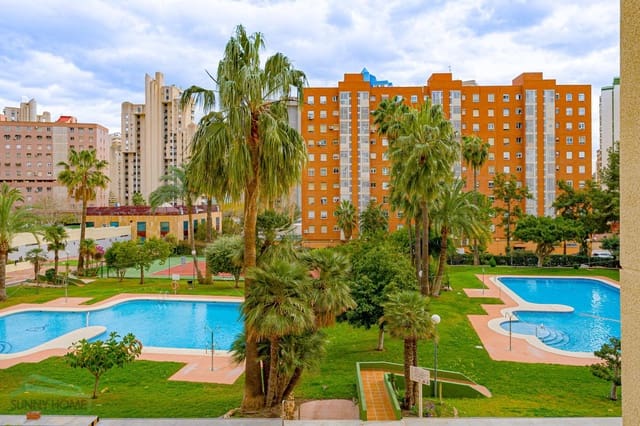 2 quarto Apartamento para venda em Benidorm com piscina - 220 000 € (Ref: 9641389)