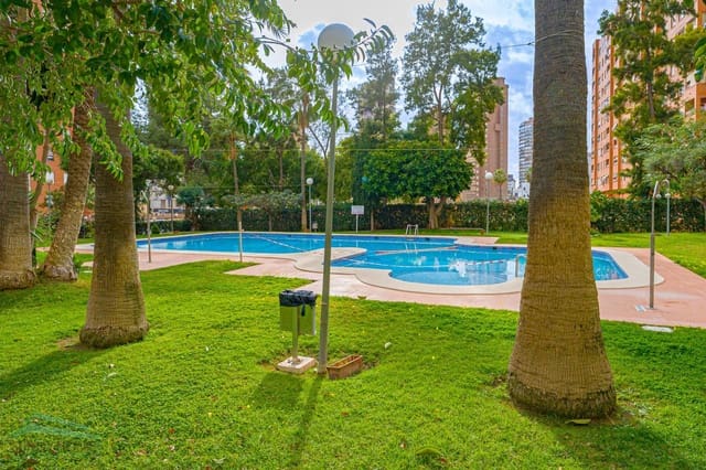 2 quarto Apartamento para venda em Benidorm com piscina - 220 000 € (Ref: 9641389)