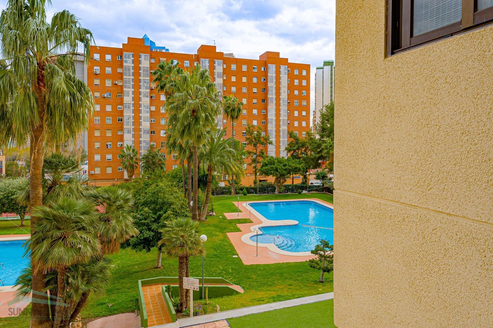 2 quarto Apartamento para venda em Benidorm com piscina - 220 000 € (Ref: 9641389)