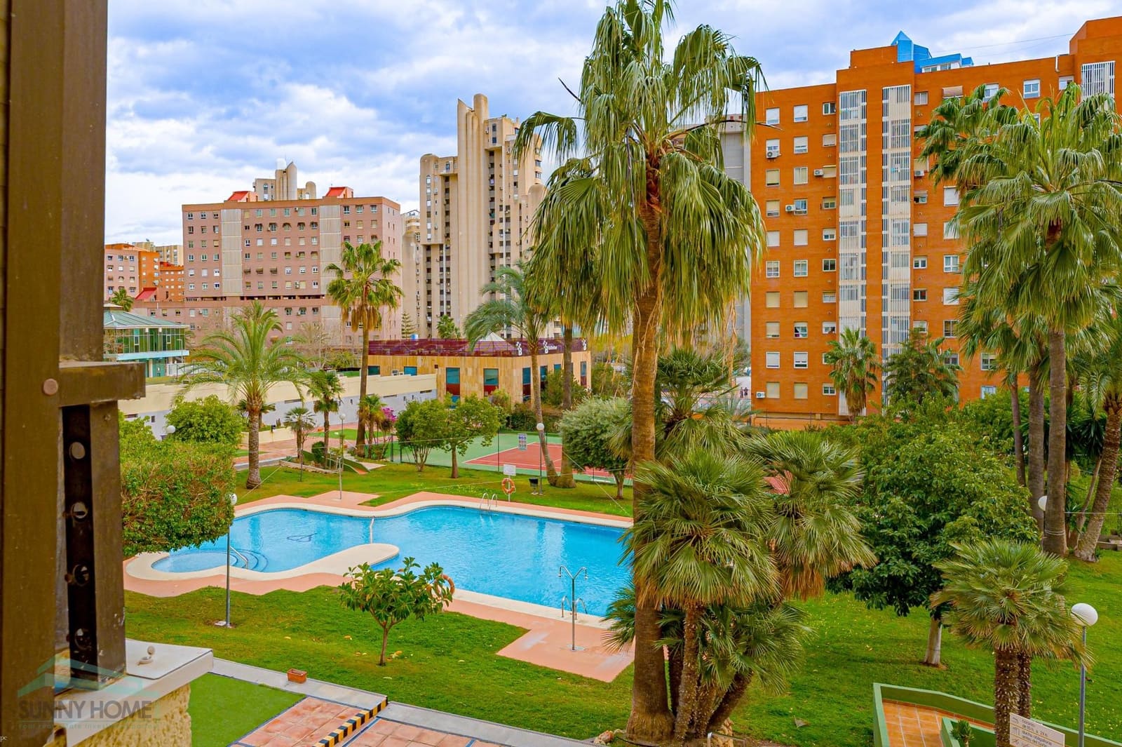 2 quarto Apartamento para venda em Benidorm com piscina - 220 000 € (Ref: 9641389)