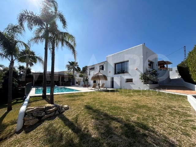 4 chambre Villa/Maison à vendre à Javea / Xàbia avec piscine - 1 500 000 € (Ref: 9656591)