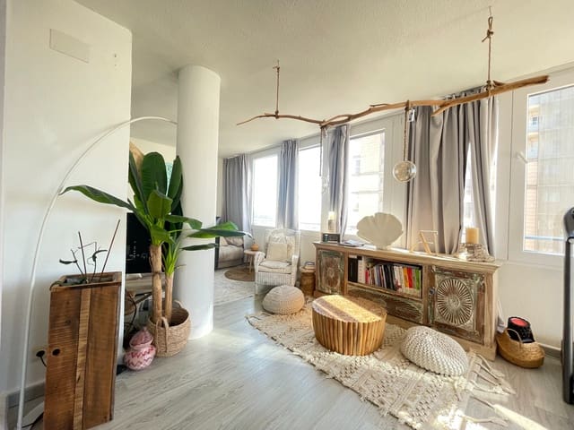 Apartamento de 2 habitaciones en Calpe / Calp en venta con piscina - 519.000 € (Ref: 9677768)