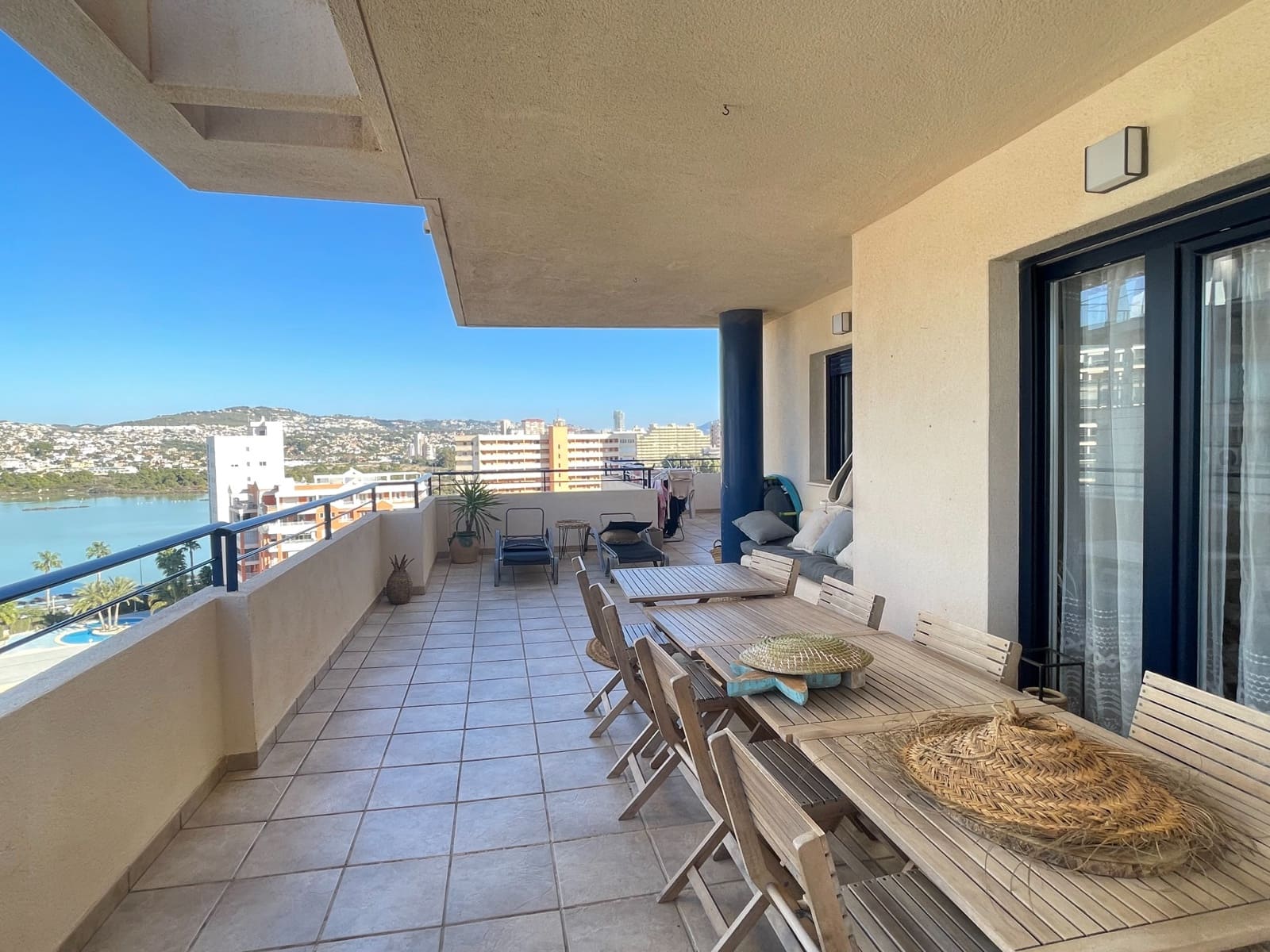 Apartamento de 2 habitaciones en Calpe / Calp en venta con piscina - 519.000 € (Ref: 9677768)