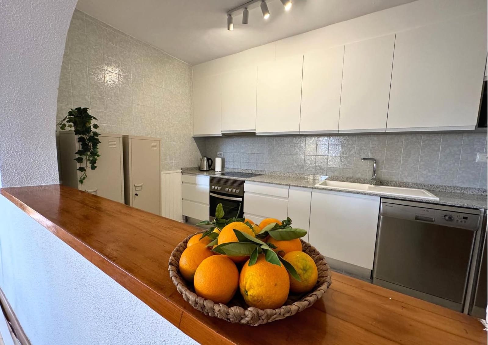 2 soveværelse Lejlighed til salg i Albir med swimmingpool garage - € 285.000 (Ref: 9677780)