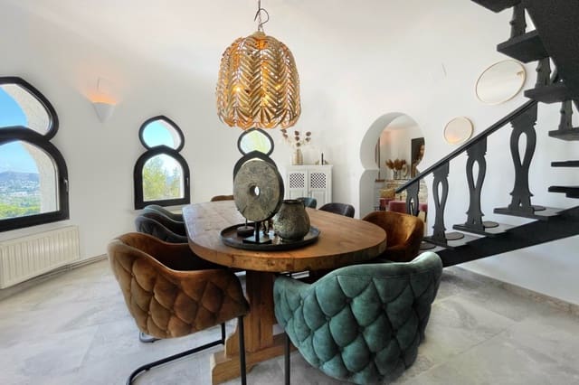 4 sypialnia Willa na sprzedaż w Moraira, Teulada-Moraira z basenem garażem - 1 199 000 € (Ref: 9677782)