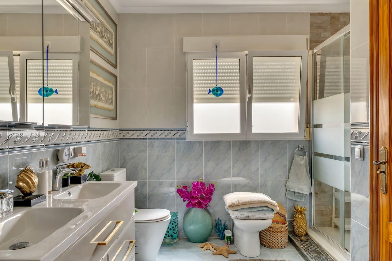 5 quarto Moradia para venda em Denia com piscina - 690 000 € (Ref: 9677931)