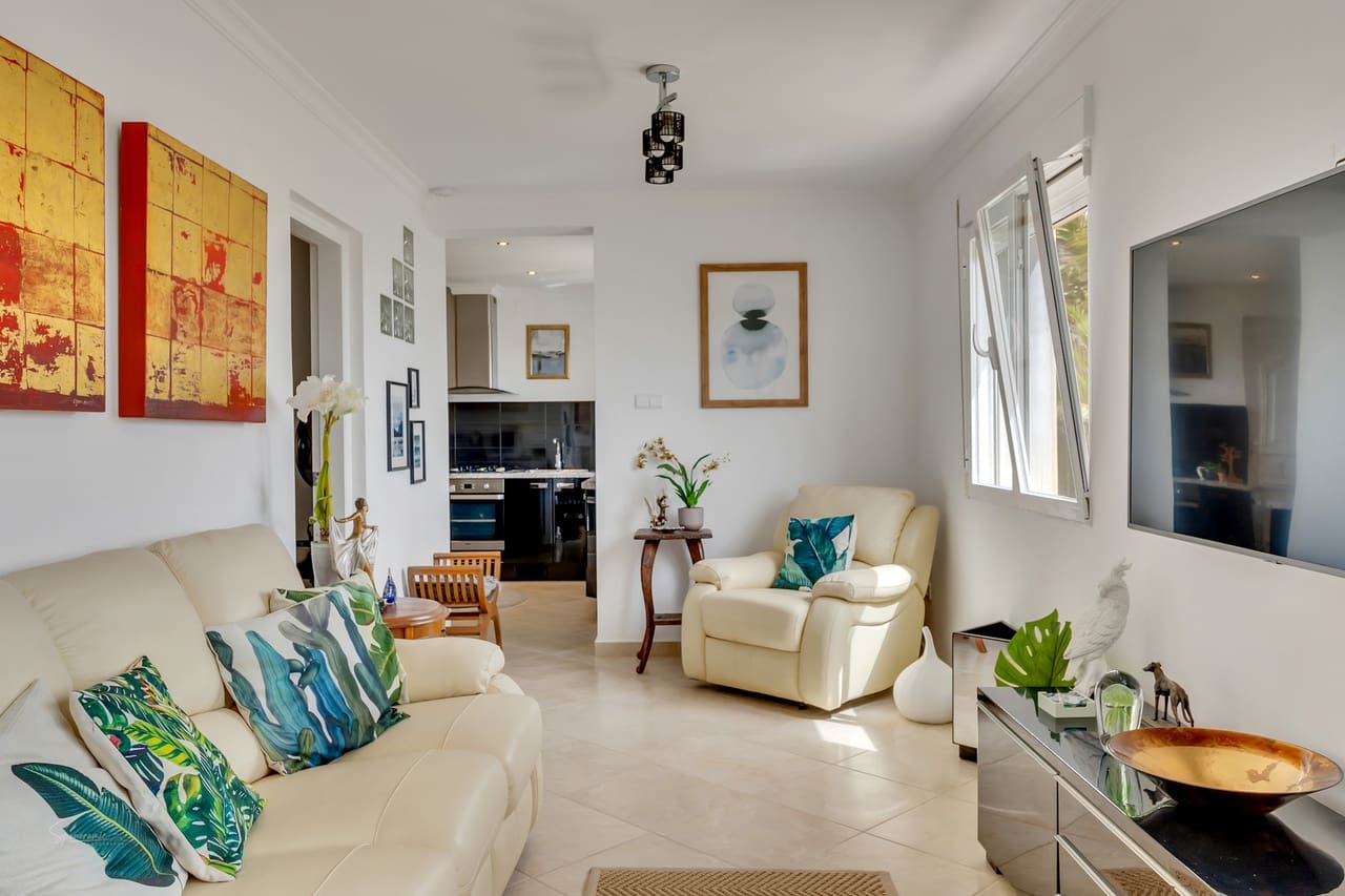 5 quarto Moradia para venda em Denia com piscina - 690 000 € (Ref: 9677931)