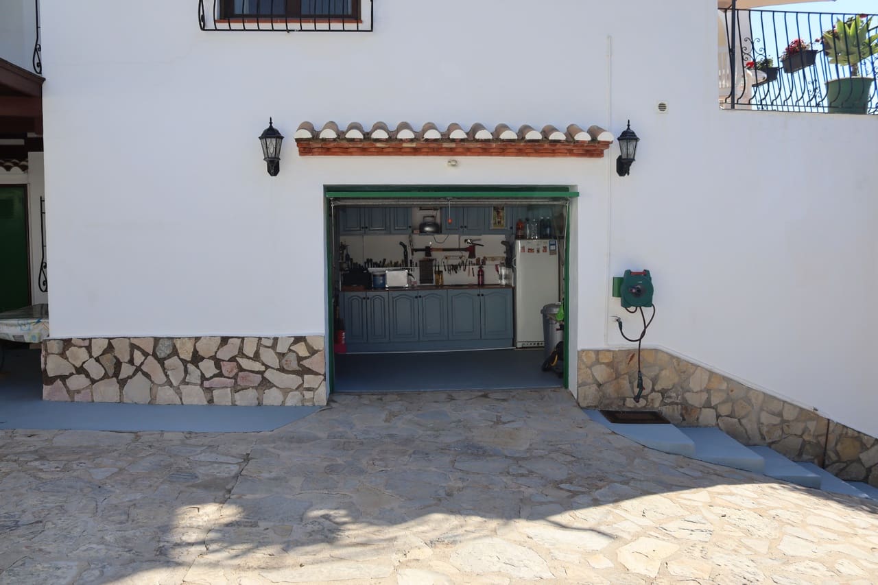 4 bedroom Villa for sale in Benigembla / Benichembla with pool garage - € 469,000 (Ref: 9680583)