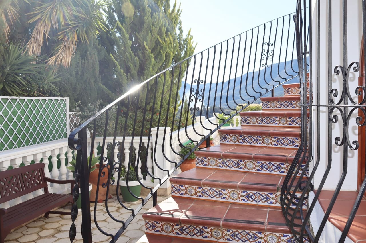 4 bedroom Villa for sale in Benigembla / Benichembla with pool garage - € 469,000 (Ref: 9680583)